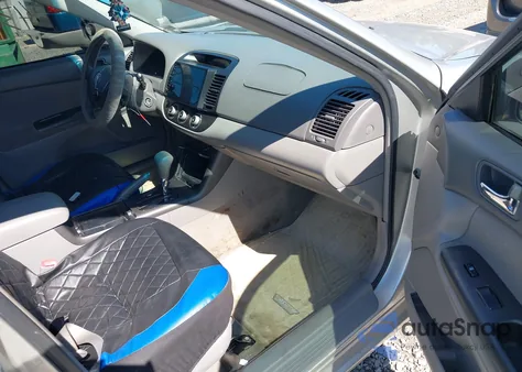 2005 Toyota Camry Std from USA, damaged, VIN 4T1BE32K85U952329